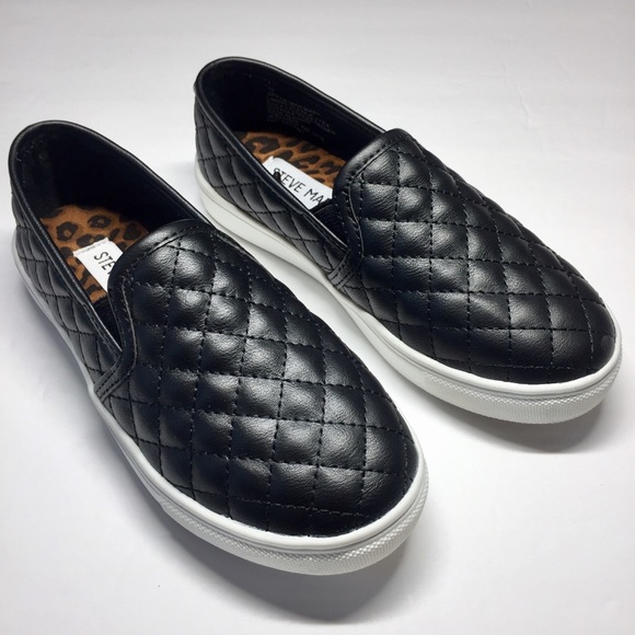 Steve Madden | slip-on silhouette Casual Sneakers - Picture 4 of 8